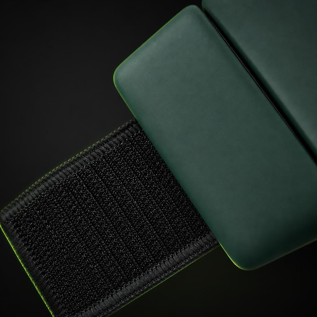 Polainas verde - detalle del broche de velcro